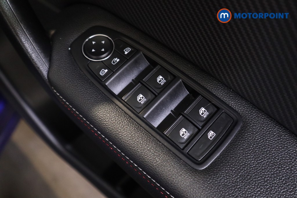 Renault Captur R.S. Line Manual Petrol-Electric Hybrid SUV - Stock Number (1539347) - 10th supplementary image