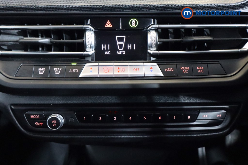BMW 2 Series Sport Manual Petrol Saloon - Stock Number (1530101) - 3rd supplementary image