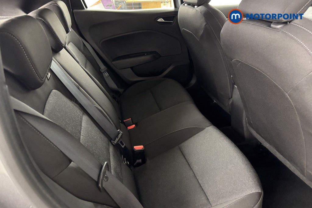 Renault Clio Evolution Manual Petrol Hatchback - Stock Number (1535530) - 4th supplementary image