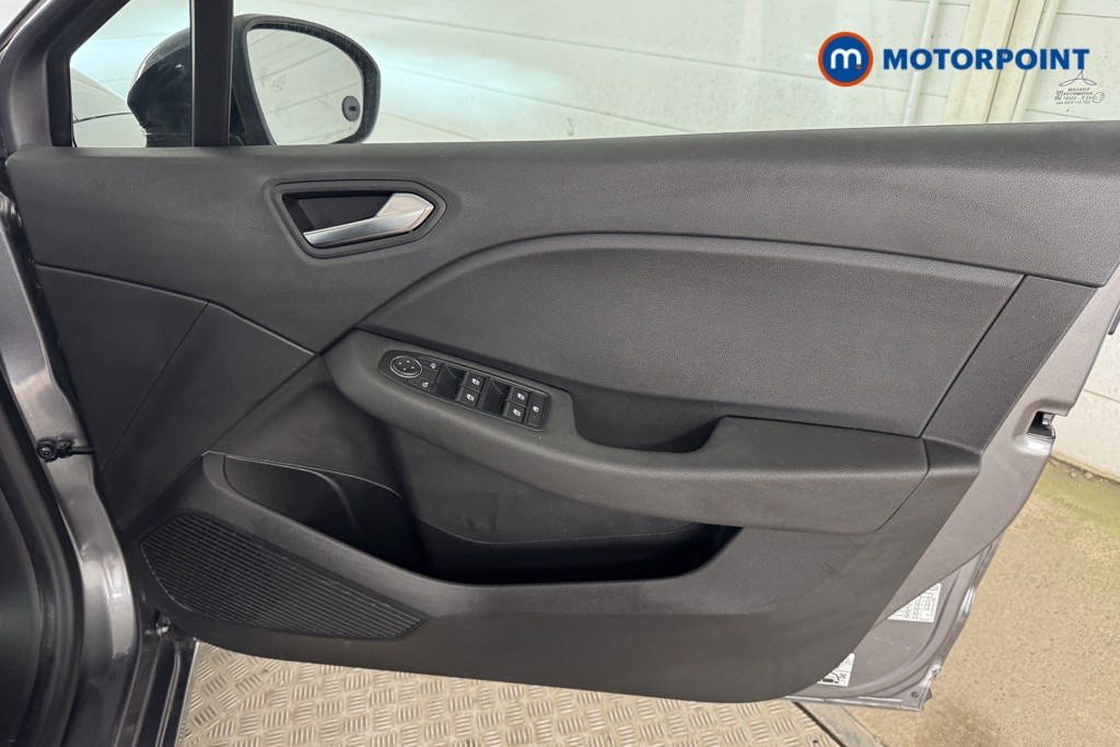 Renault Clio Evolution Manual Petrol Hatchback - Stock Number (1535530) - 14th supplementary image