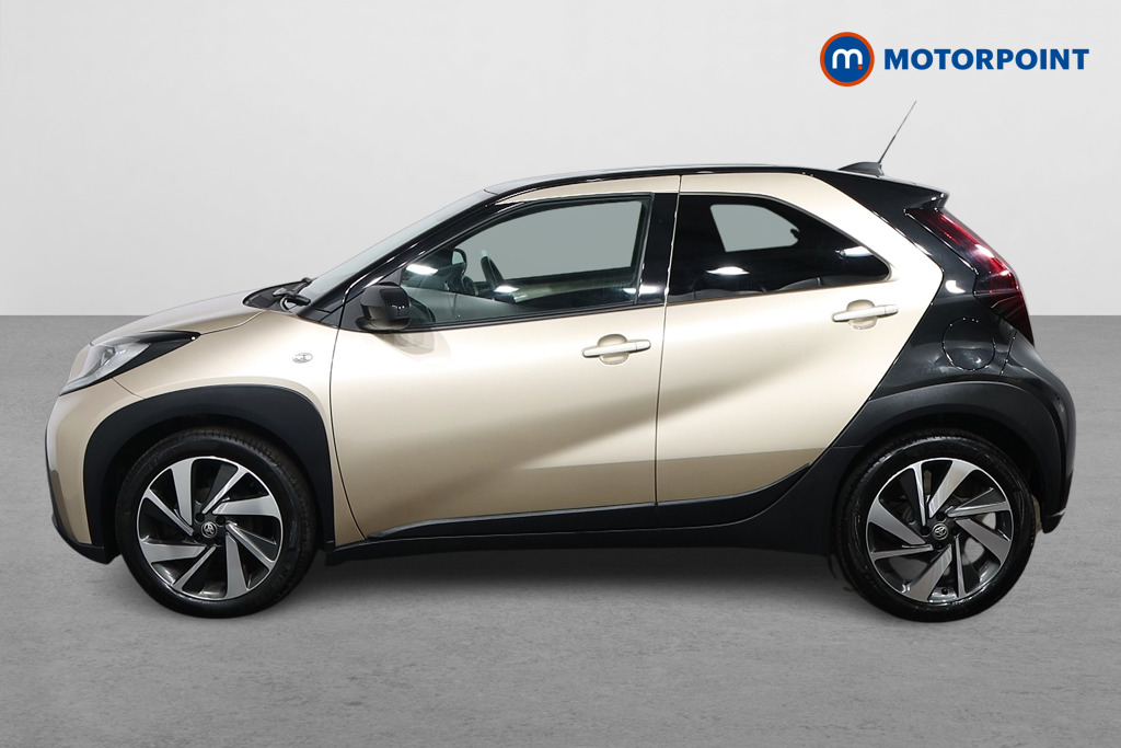 Toyota Aygo X Edge Manual Petrol Hatchback - Stock Number (1536385) - Passenger side