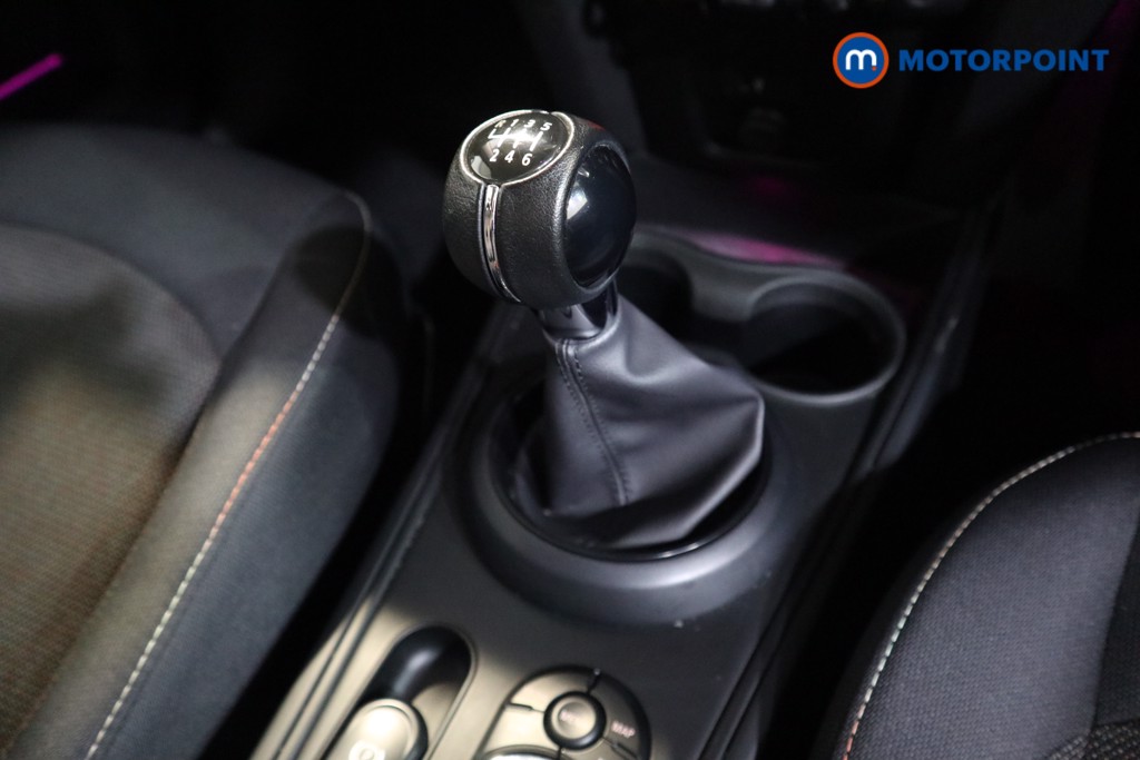 Mini Countryman Cooper Classic Manual Petrol SUV - Stock Number (1536505) - 9th supplementary image