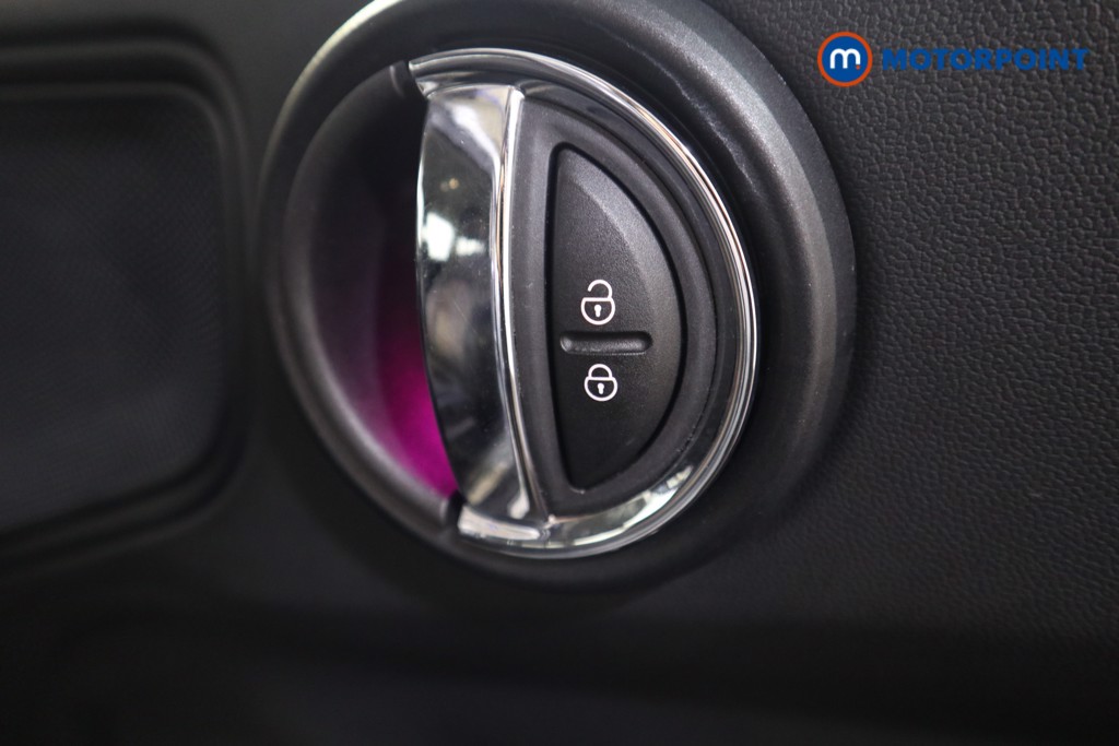 Mini Countryman Cooper Classic Manual Petrol SUV - Stock Number (1536505) - 12th supplementary image