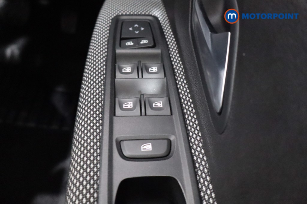 Dacia Sandero Stepway Prestige Automatic Petrol Hatchback - Stock Number (1537455) - 16th supplementary image