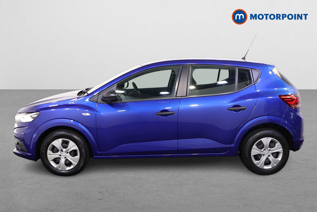 Dacia Sandero Essential Manual Petrol Hatchback - Stock Number (1538411) - Passenger side