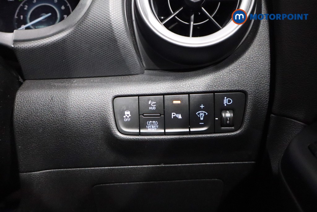 Hyundai Kona Ultimate Automatic Petrol-Electric Hybrid SUV - Stock Number (1538608) - 17th supplementary image