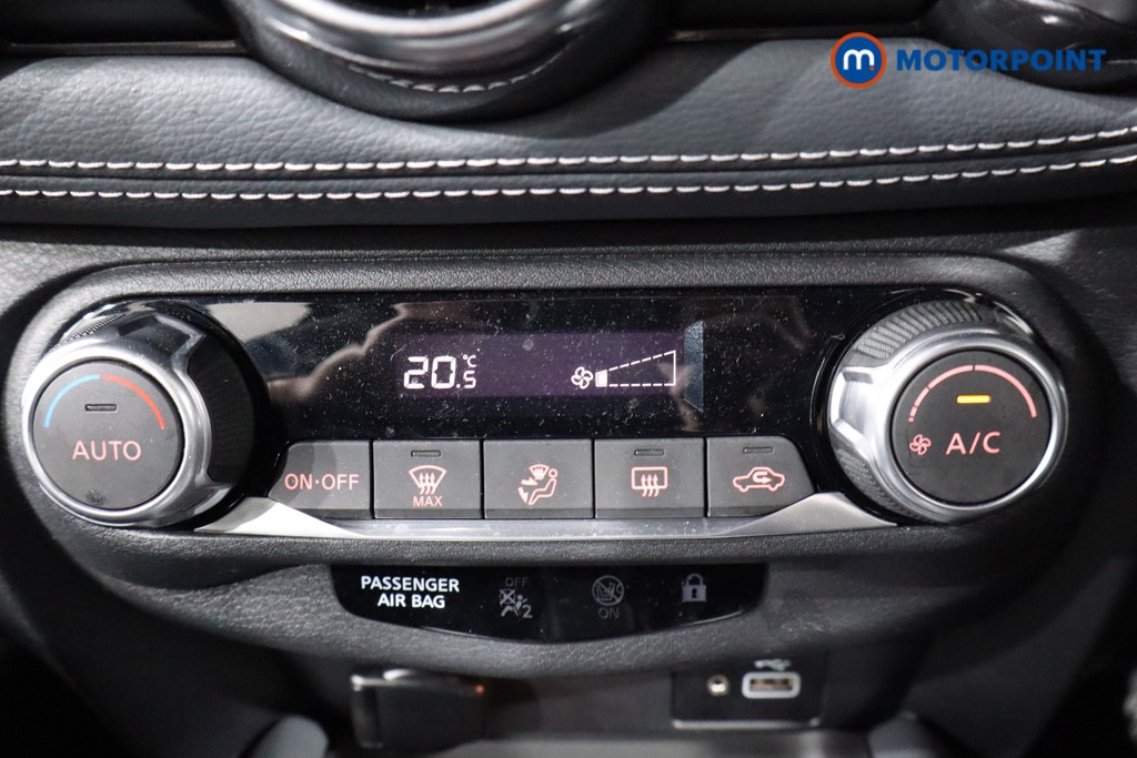 Nissan Juke N-Connecta Automatic Petrol SUV - Stock Number (1538773) - 14th supplementary image