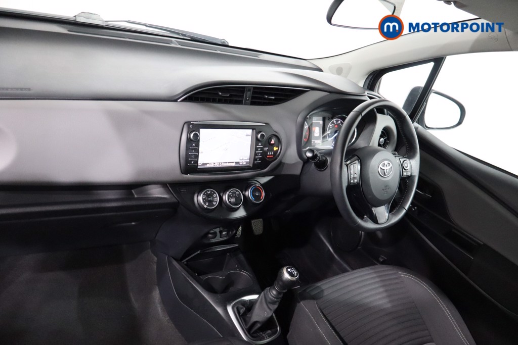 Toyota Yaris Y20 Manual Petrol Hatchback - Stock Number (1540033) - 1st supplementary image