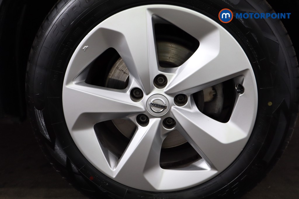 Nissan Qashqai Acenta Premium Manual Diesel SUV - Stock Number (1532143) - 12th supplementary image