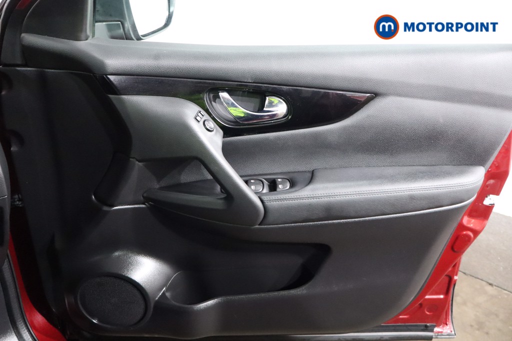 Nissan Qashqai Acenta Premium Manual Diesel SUV - Stock Number (1532143) - 23rd supplementary image