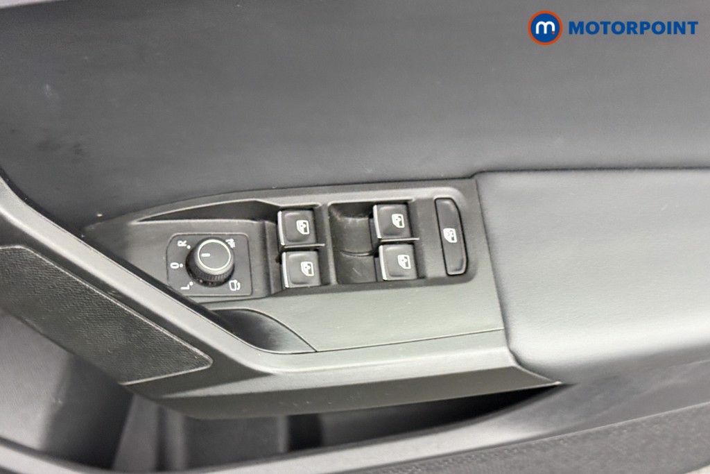 Seat Leon FR Manual Petrol Hatchback - Stock Number (1533487) - 17th supplementary image