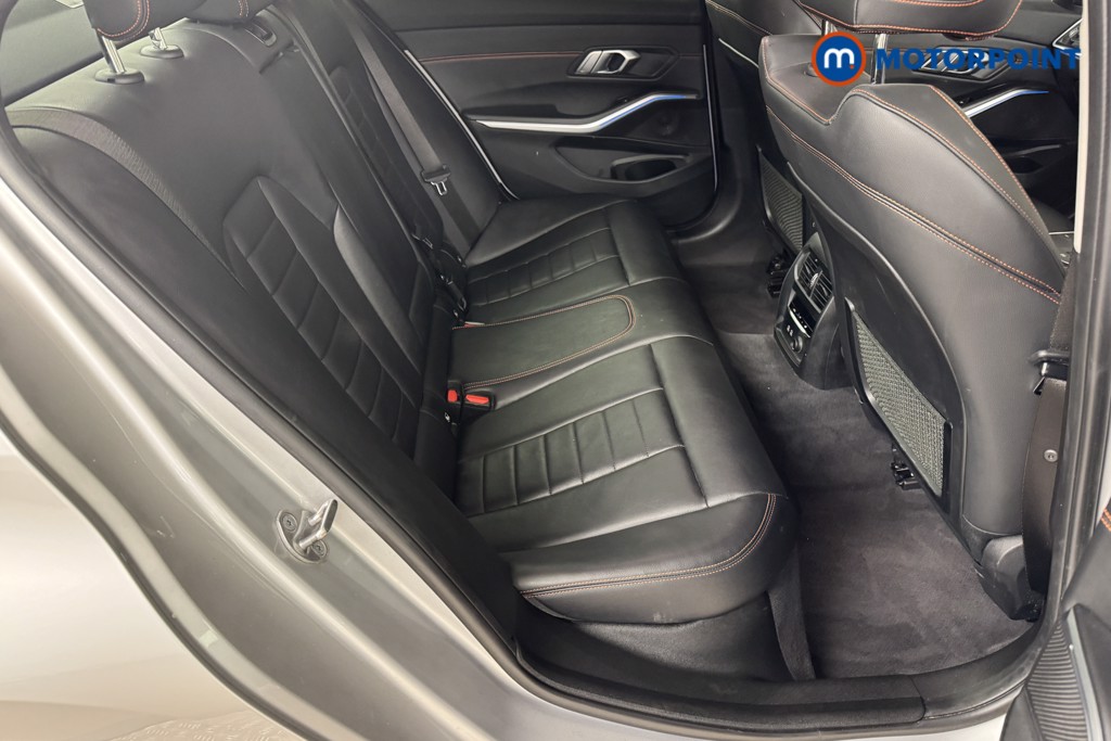 BMW 3 Series Sport Pro Automatic Petrol Plug-In Hybrid Saloon - Stock Number (1534060) - 4th supplementary image