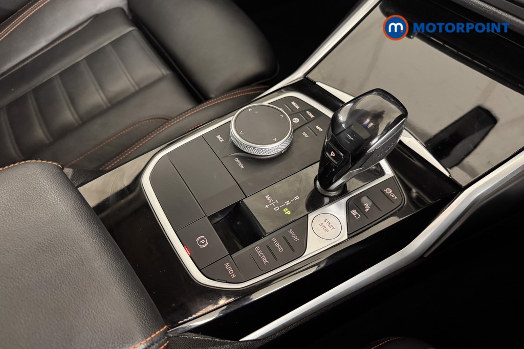BMW 3 Series Sport Pro Automatic Petrol Plug-In Hybrid Saloon - Stock Number (1534060) - 10th supplementary image