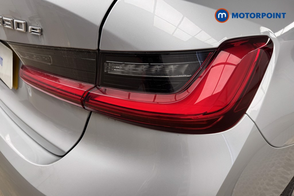 BMW 3 Series Sport Pro Automatic Petrol Plug-In Hybrid Saloon - Stock Number (1534060) - 18th supplementary image