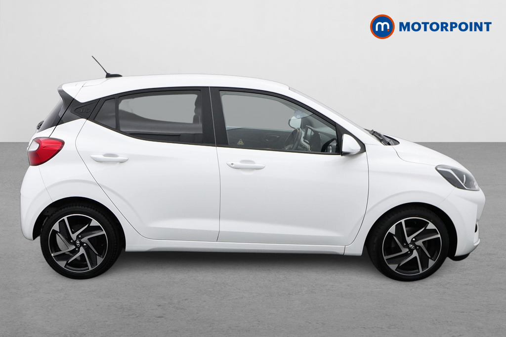Hyundai I10 Premium Manual Petrol Hatchback - Stock Number (1538294) - Drivers side