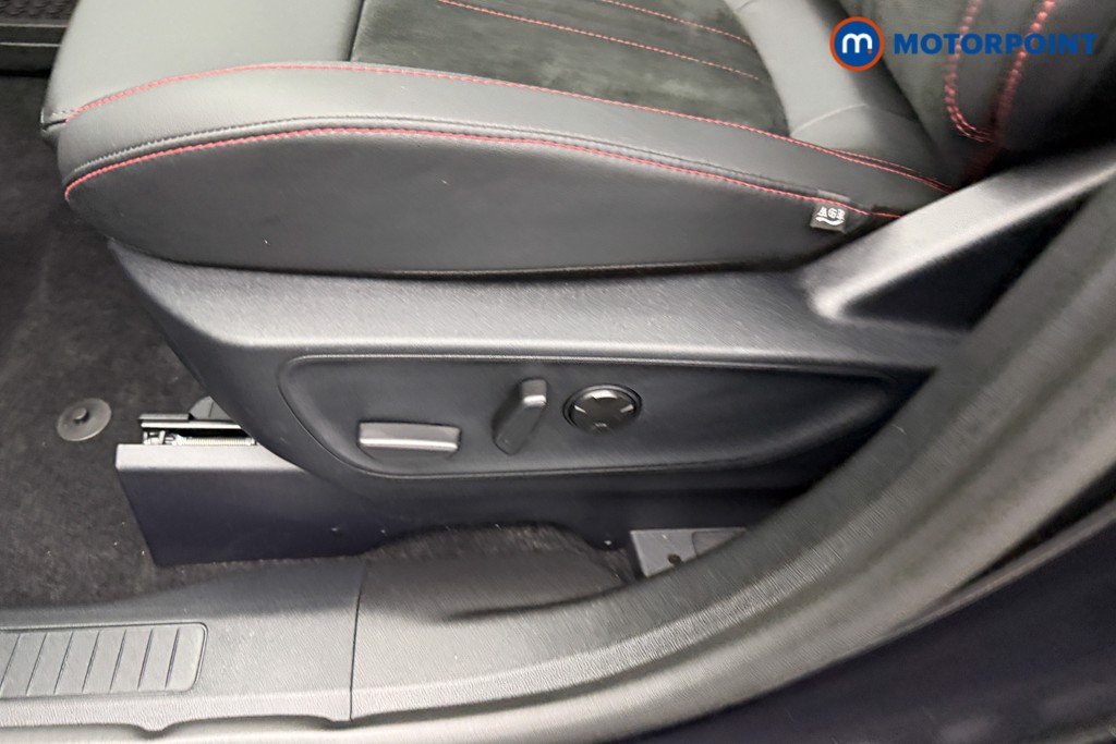 Ford Kuga St-Line X Automatic Petrol Plug-In Hybrid SUV - Stock Number (1538341) - 25th supplementary image