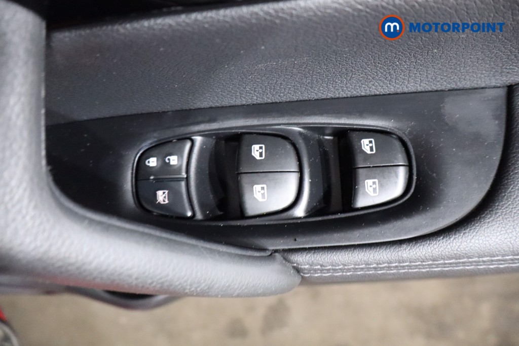 Nissan Qashqai Acenta Premium Manual Petrol SUV - Stock Number (1538481) - 13th supplementary image
