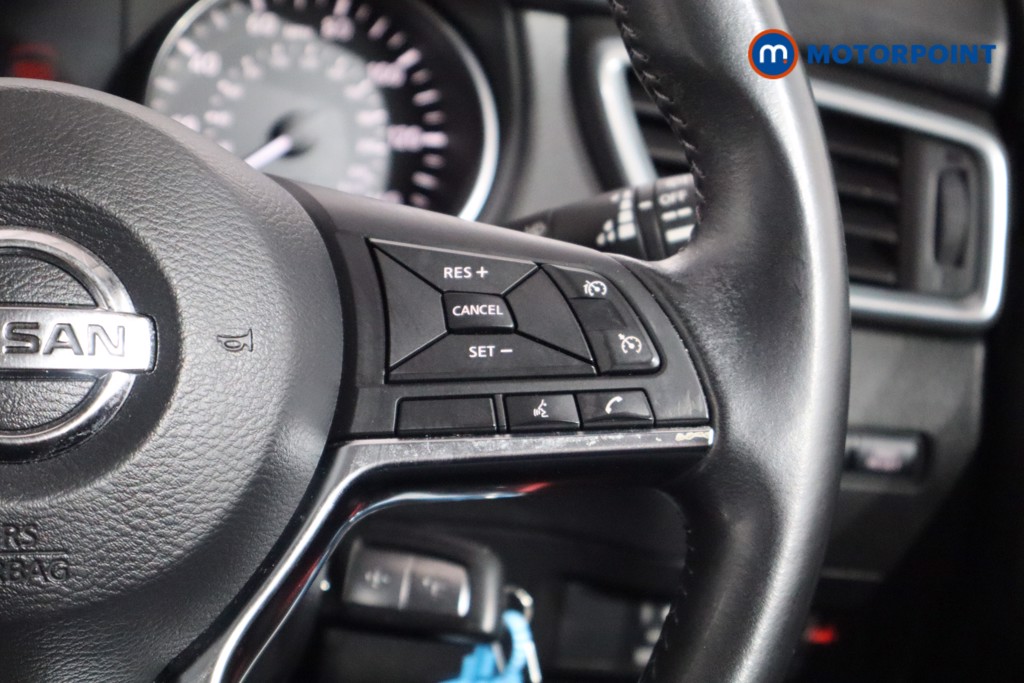Nissan Qashqai Acenta Premium Manual Petrol SUV - Stock Number (1538481) - Passenger side