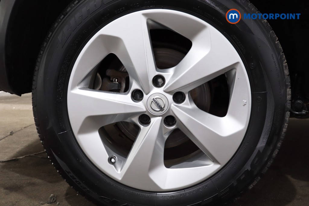 Nissan Qashqai Acenta Premium Manual Petrol SUV - Stock Number (1538481) - 1st supplementary image