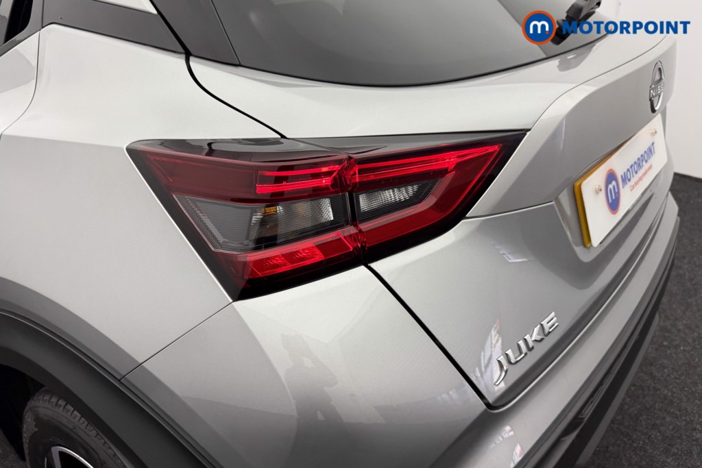 Nissan Juke N-Connecta Automatic Petrol SUV - Stock Number (1539314) - 25th supplementary image