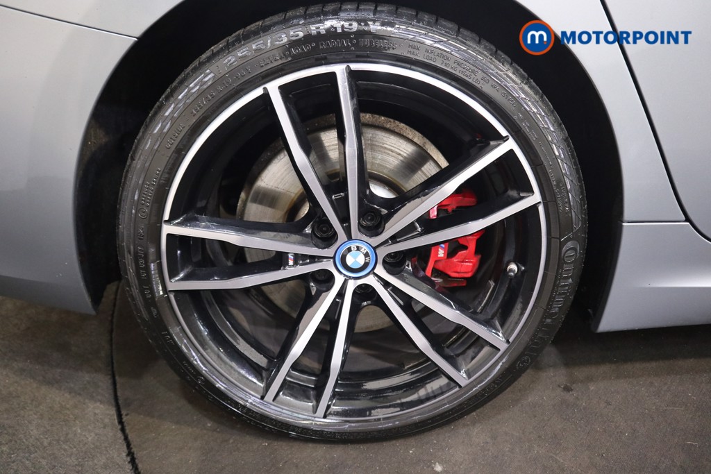 BMW 3 Series M Sport Automatic Petrol Plug-In Hybrid Estate - Stock Number (1539973) - 17th supplementary image