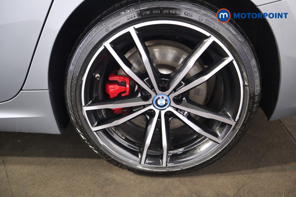 BMW 3 Series M Sport Automatic Petrol Plug-In Hybrid Estate - Stock Number (1539973) - 20th supplementary image
