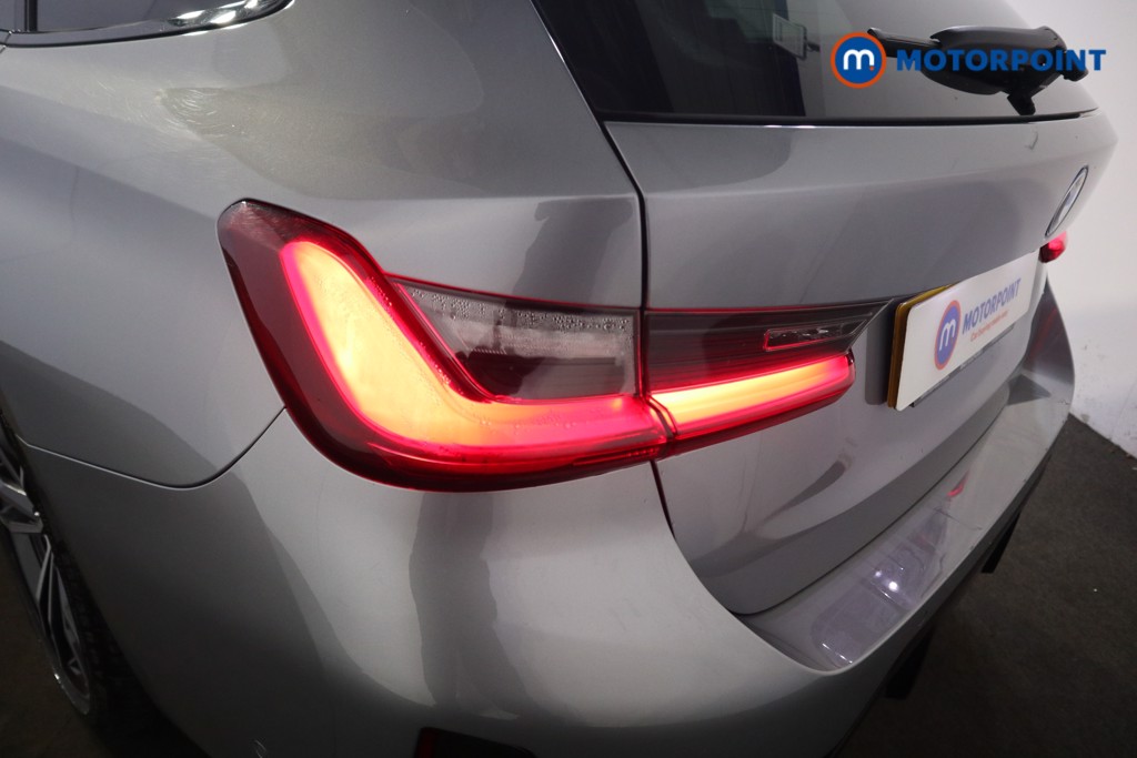 BMW 3 Series M Sport Automatic Petrol Plug-In Hybrid Estate - Stock Number (1539973) - 23rd supplementary image
