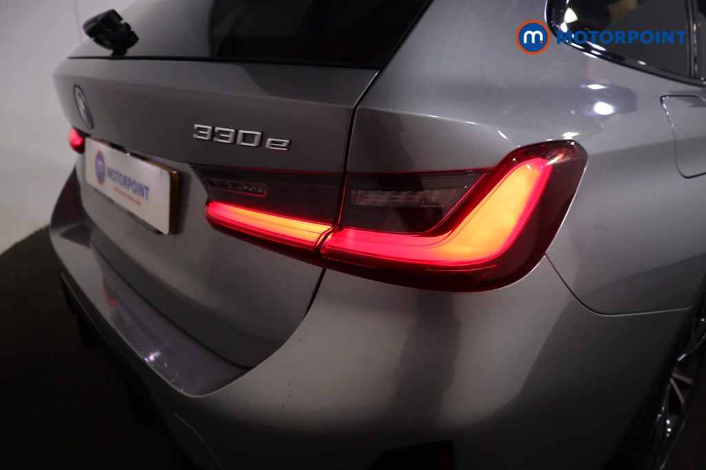 BMW 3 Series M Sport Automatic Petrol Plug-In Hybrid Estate - Stock Number (1539973) - 24th supplementary image