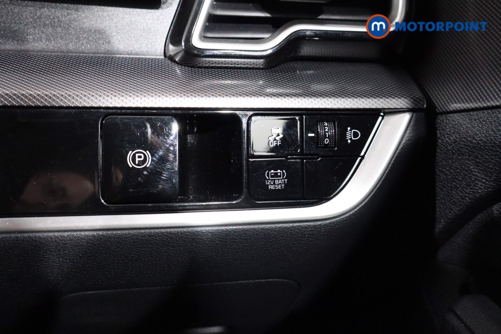 KIA Sportage 3 Automatic Petrol-Electric Hybrid SUV - Stock Number (1534393) - 18th supplementary image