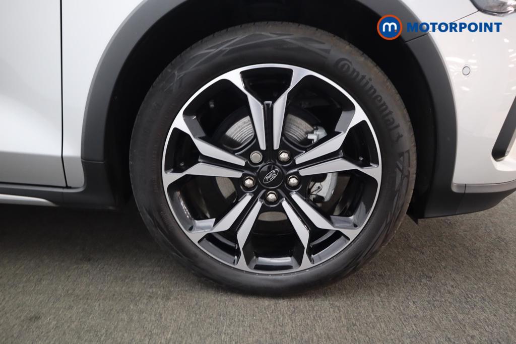 Ford Focus Active X Automatic Petrol-Electric Hybrid Hatchback - Stock Number (1535779) - 24th supplementary image