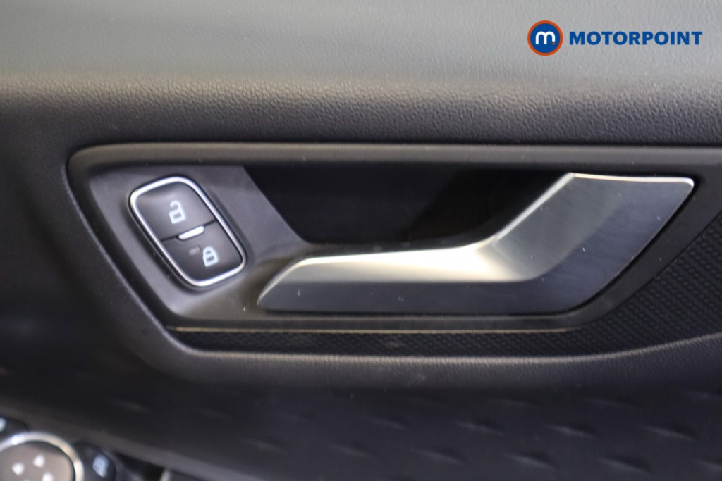 Ford Kuga St-Line Manual Diesel-Electric Hybrid SUV - Stock Number (1536436) - 7th supplementary image