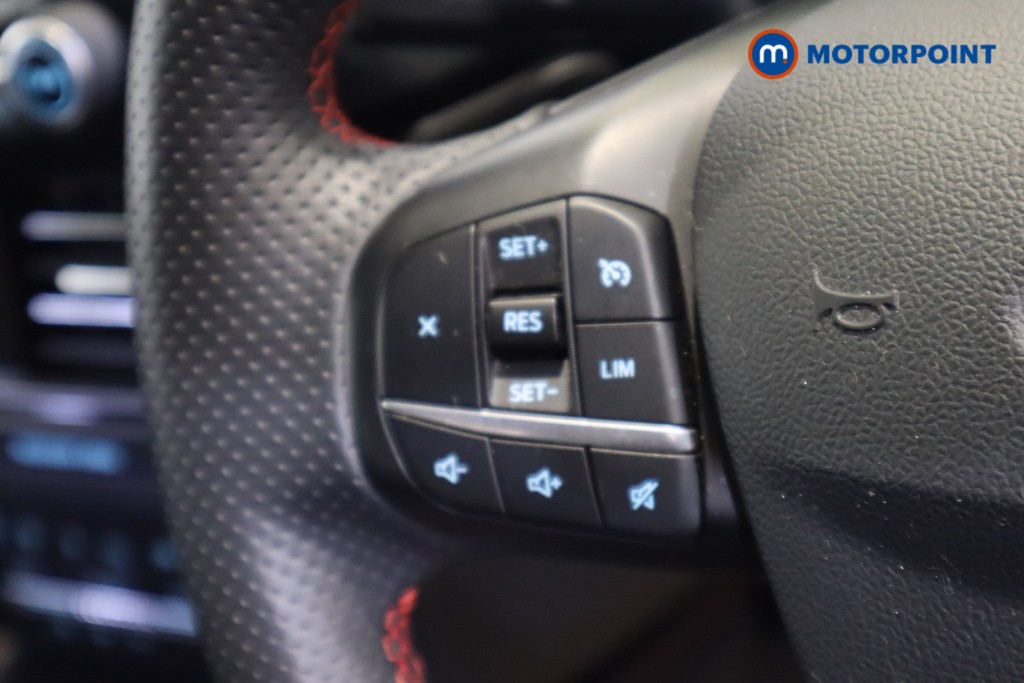 Ford Kuga St-Line Manual Diesel-Electric Hybrid SUV - Stock Number (1536436) - 12th supplementary image