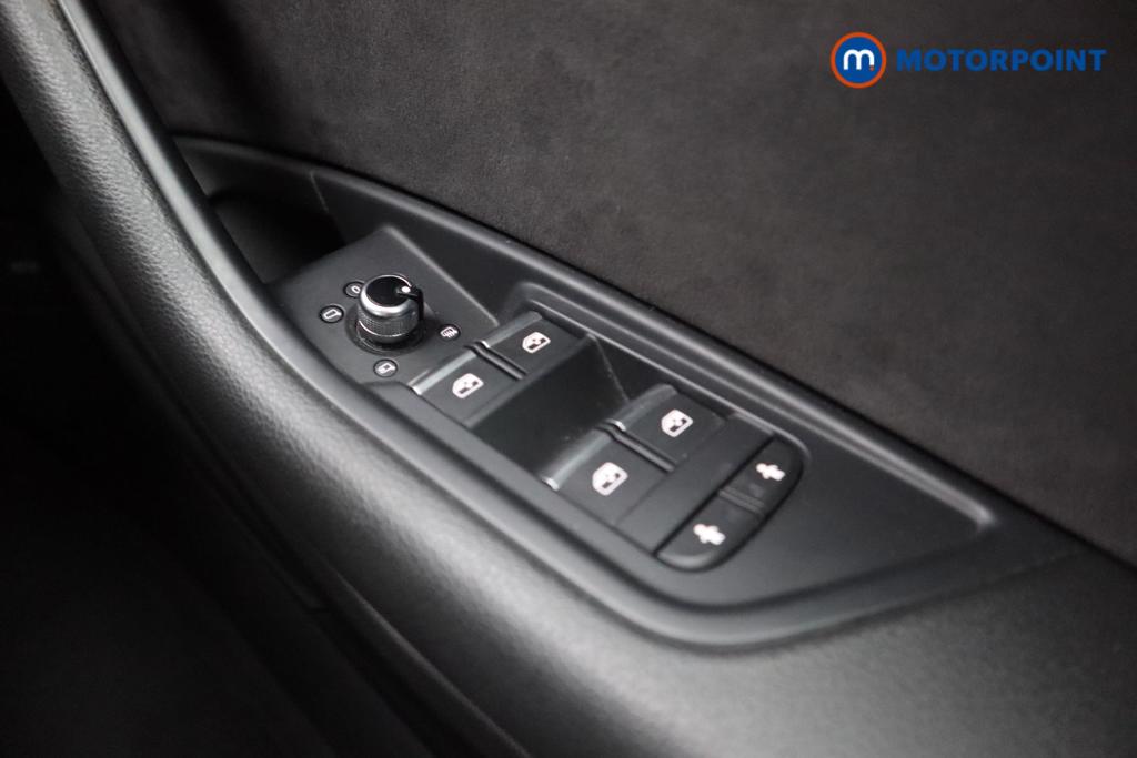 Audi A4 S Line Automatic Petrol Estate - Stock Number (1539602) - 21st supplementary image