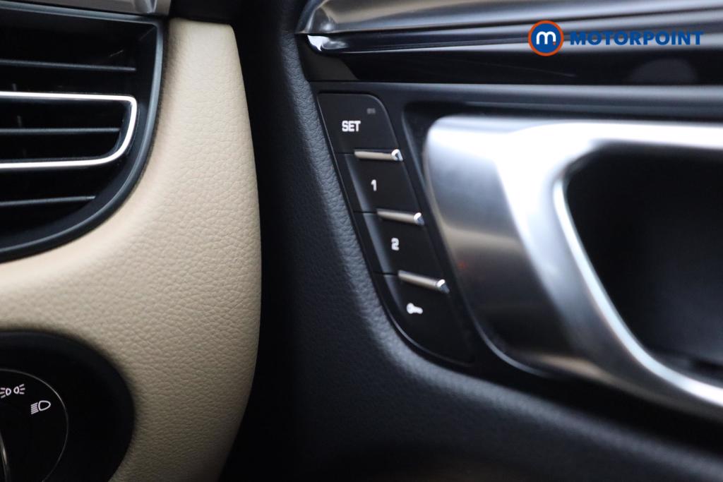 Porsche Macan S Automatic Petrol SUV - Stock Number (1541061) - 23rd supplementary image