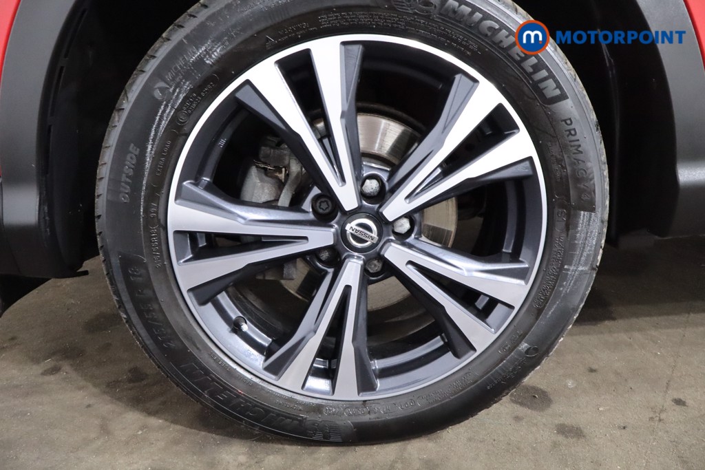 Nissan Qashqai N-Connecta Manual Petrol SUV - Stock Number (1530031) - 9th supplementary image