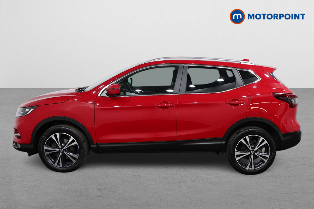 Nissan Qashqai N-Connecta Manual Petrol SUV - Stock Number (1530031) - Passenger side