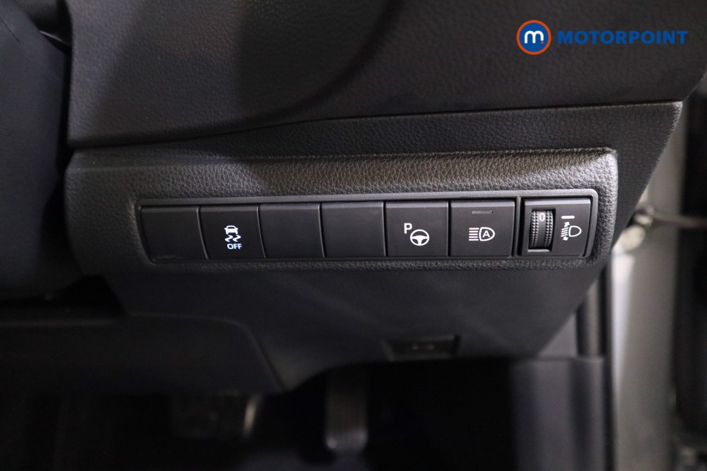 Toyota Corolla Gr Sport Automatic Petrol-Electric Hybrid Estate - Stock Number (1532931) - 9th supplementary image