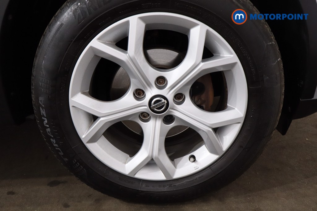 Nissan Juke N-Connecta Manual Petrol SUV - Stock Number (1534385) - 12th supplementary image