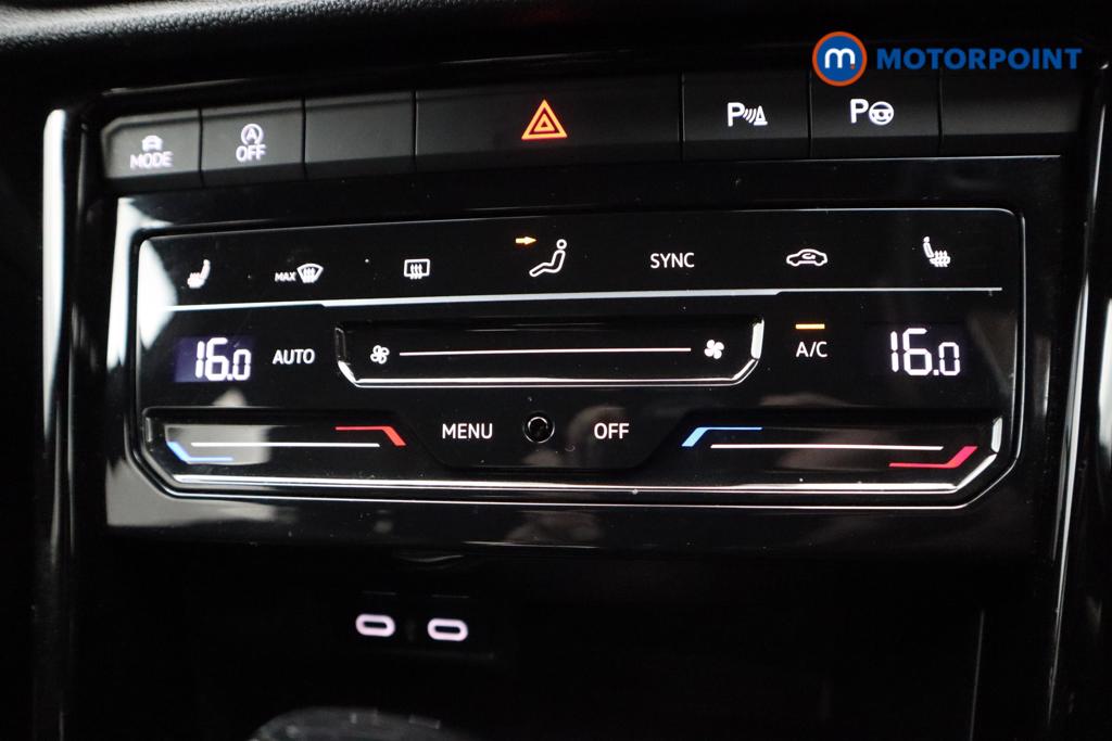 Volkswagen T-Roc R-Line Automatic Petrol SUV - Stock Number (1535828) - 16th supplementary image