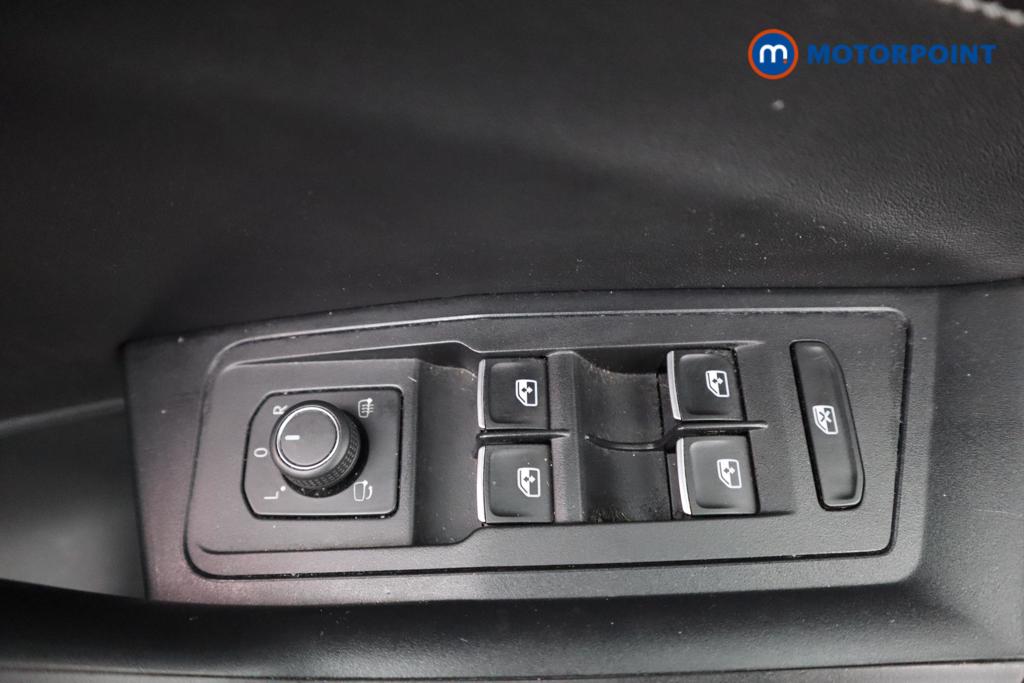 Volkswagen T-Roc R-Line Automatic Petrol SUV - Stock Number (1535828) - 19th supplementary image