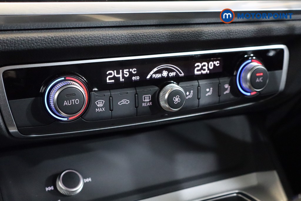 Audi Q3 Technik Manual Petrol SUV - Stock Number (1536616) - 6th supplementary image