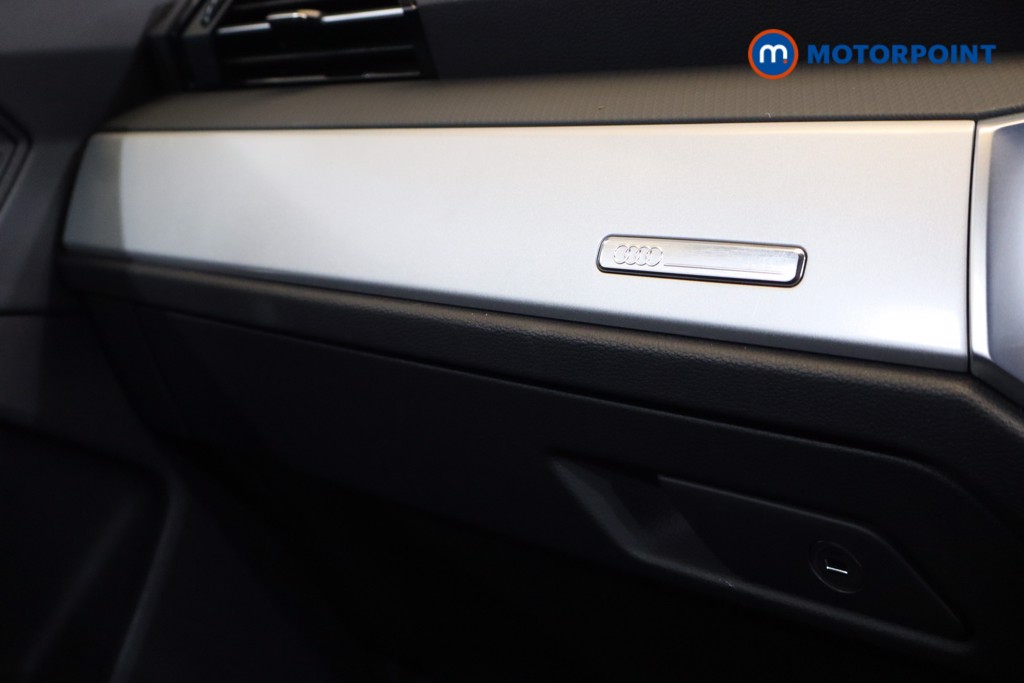 Audi Q3 Technik Manual Petrol SUV - Stock Number (1536616) - 12th supplementary image