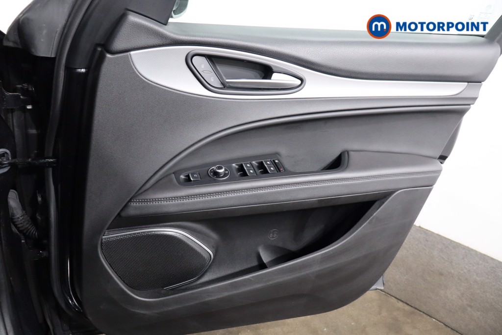 Alfa Romeo Stelvio Sprint Automatic Petrol SUV - Stock Number (1537374) - 23rd supplementary image