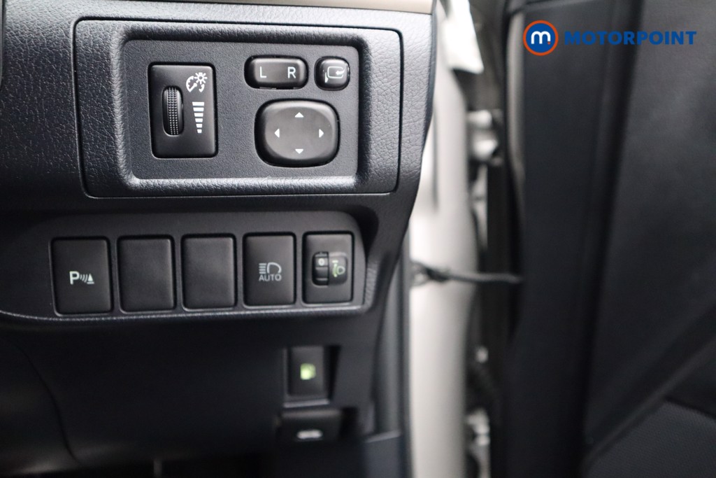 Lexus CT 200H 1.8 5Dr Cvt Automatic Petrol-Electric Hybrid Hatchback - Stock Number (1537815) - 13th supplementary image