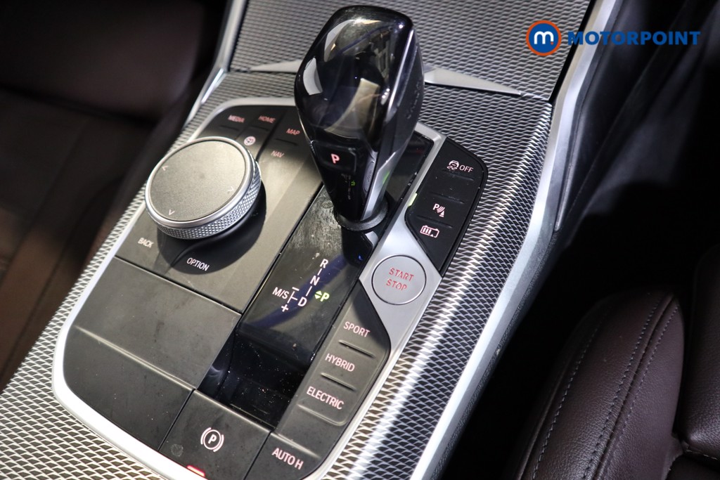 BMW 3 Series M Sport Automatic Petrol Plug-In Hybrid Estate - Stock Number (1538033) - 9th supplementary image