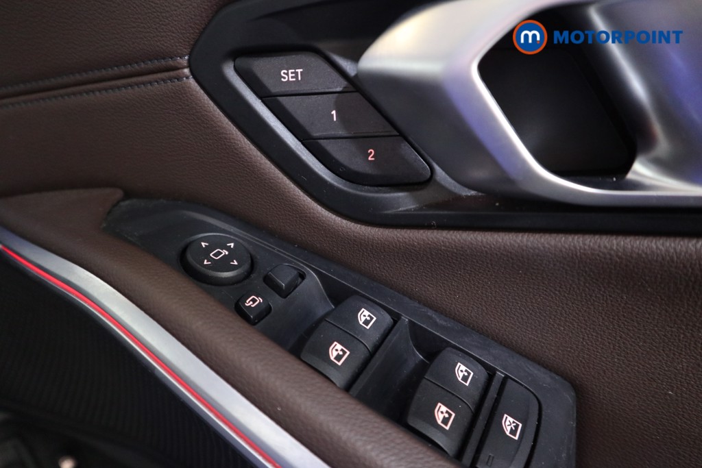 BMW 3 Series M Sport Automatic Petrol Plug-In Hybrid Estate - Stock Number (1538033) - 12th supplementary image