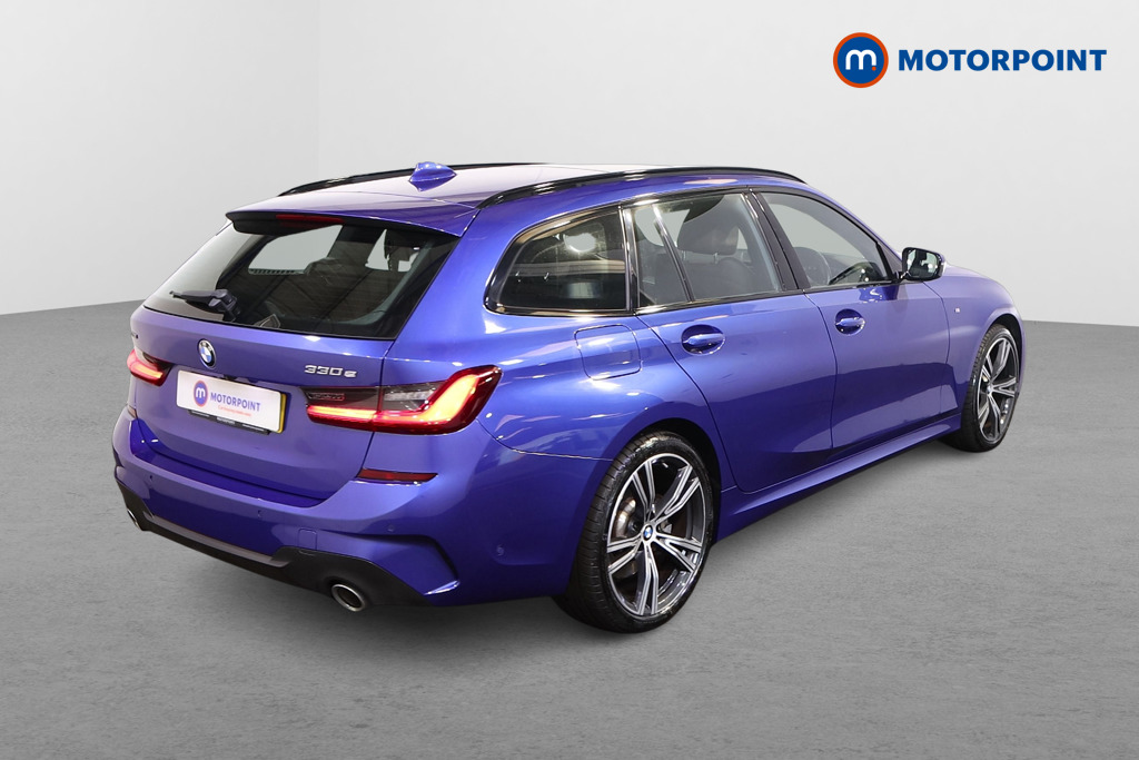 BMW 3 Series M Sport Automatic Petrol Plug-In Hybrid Estate - Stock Number (1538033) - Drivers side rear corner