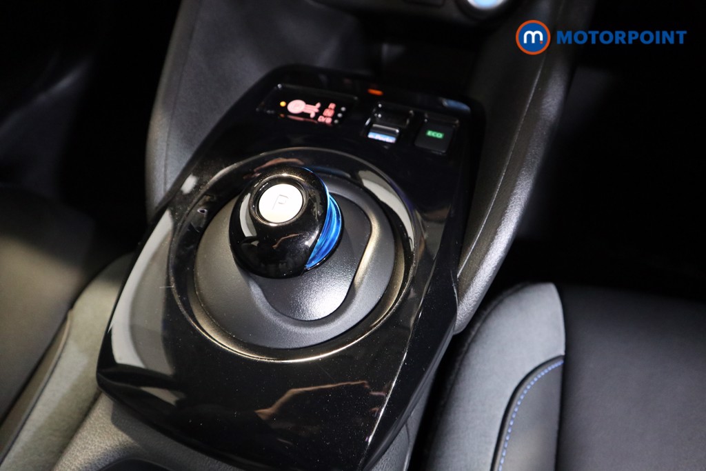 Nissan Leaf Tekna Automatic Electric Hatchback - Stock Number (1538184) - 8th supplementary image