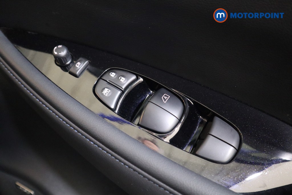 Nissan Leaf Tekna Automatic Electric Hatchback - Stock Number (1538184) - 10th supplementary image
