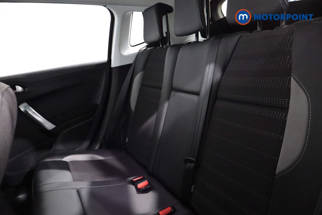 Peugeot 2008 Allure Premium Manual Diesel SUV - Stock Number (1538675) - 5th supplementary image